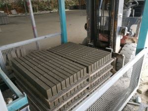 हाइड्रोलिक ईंट बनाउने मेसिन: डिजिटल व्यवस्थापन र बौद्धिक उत्पादन