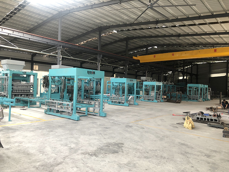 कंक्रीट ब्लक मेसिनहरूको बारेमा तपाईलाई थाहा हुनु पर्ने सबै कुरा