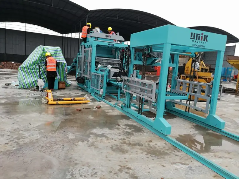 सिमेन्ट ब्लक मेसिनहरूको प्रकार र डिस्चार्ज गर्ने विधिहरू